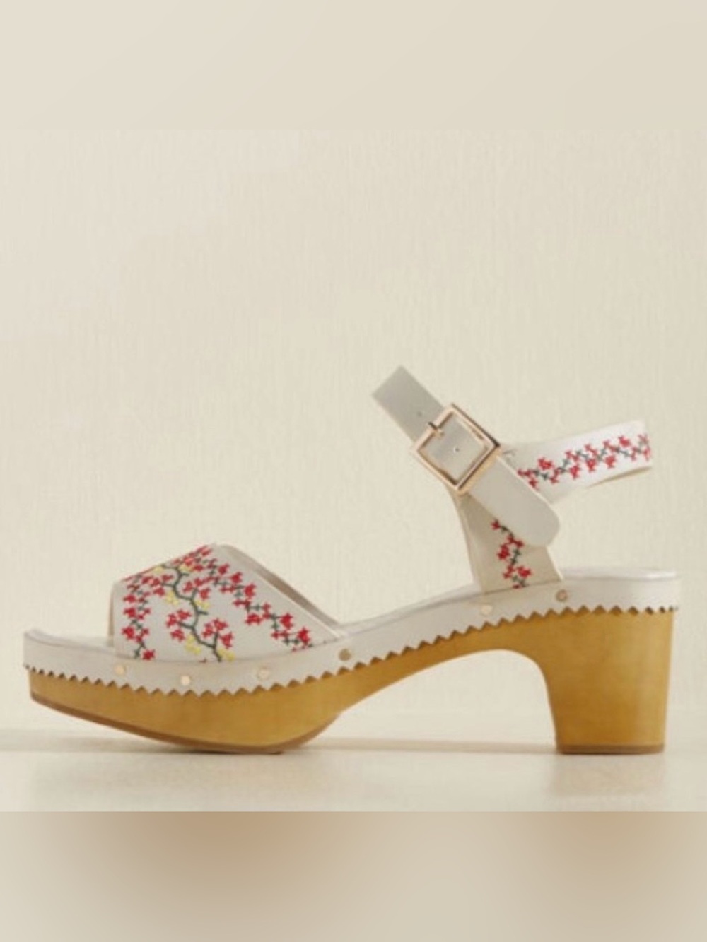 Retro Wooden Embroidered Flower Heels Dancing Days Retro Modcloth US 6.5 - Picture 2 of 14